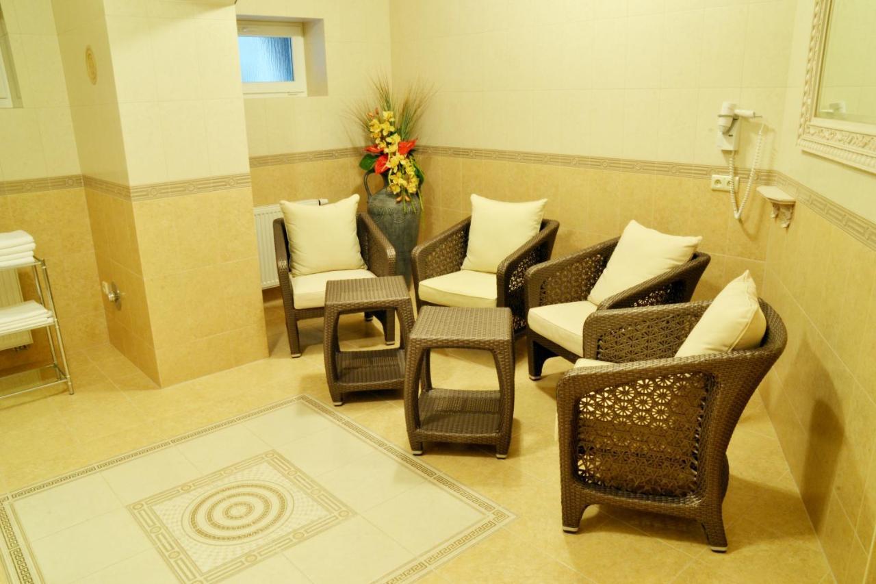 Apartma Premium การ์โลวีวารี ภายนอก รูปภาพ