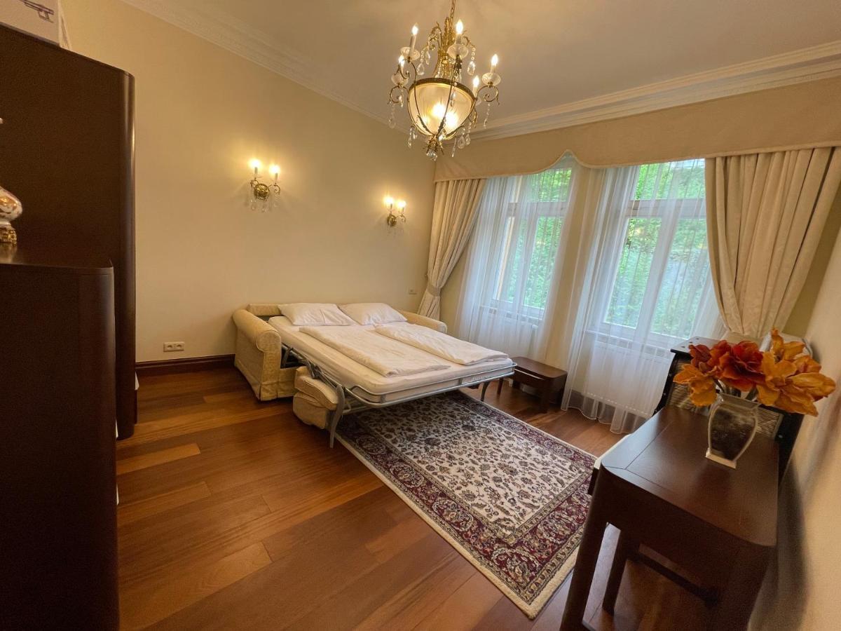 Apartma Premium การ์โลวีวารี ภายนอก รูปภาพ